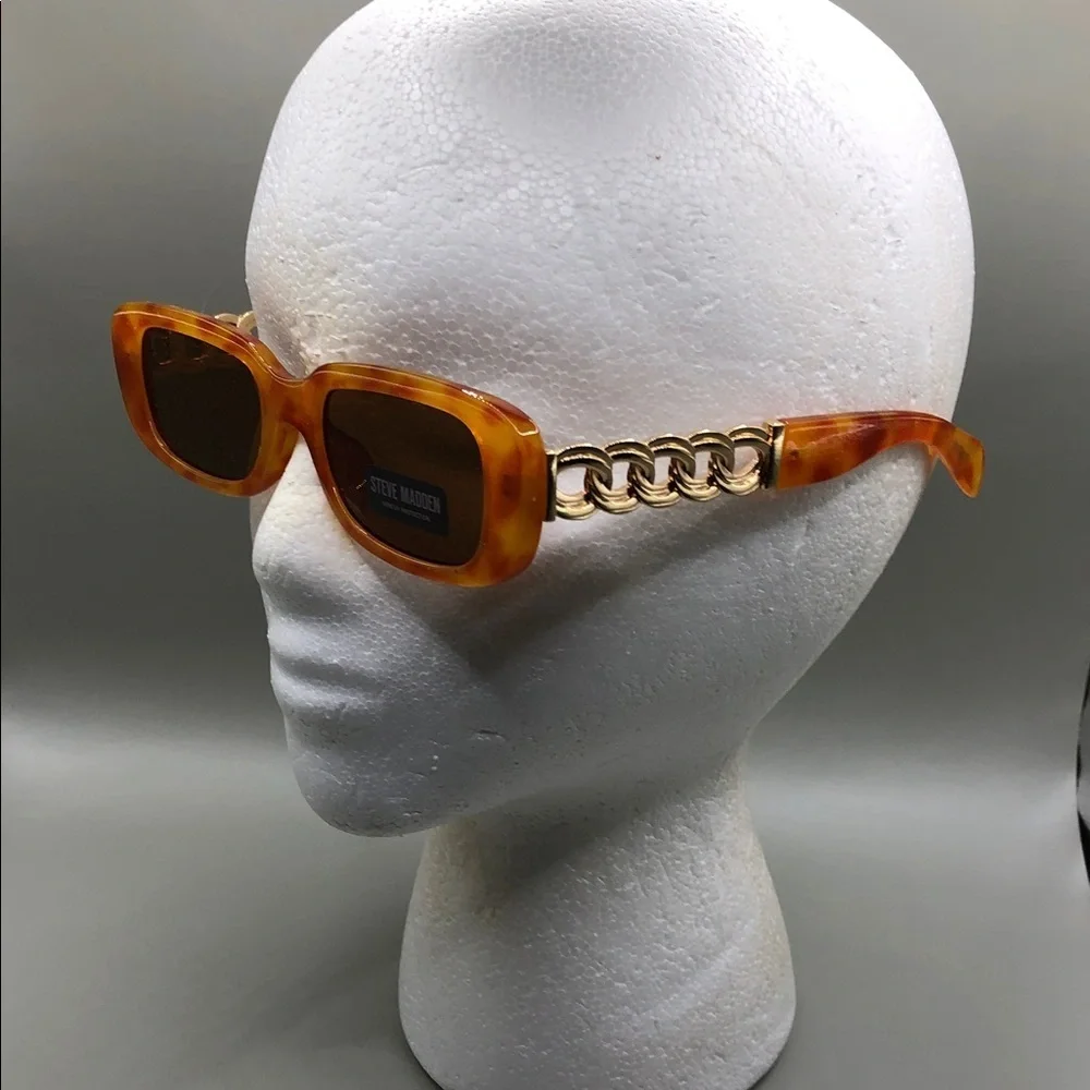 Steve Madden Felicia Sunglasses Amber Tortoise Chain Temples Lens Elongated.